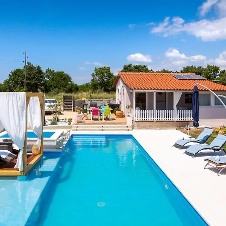 Апартаменты House Bilos